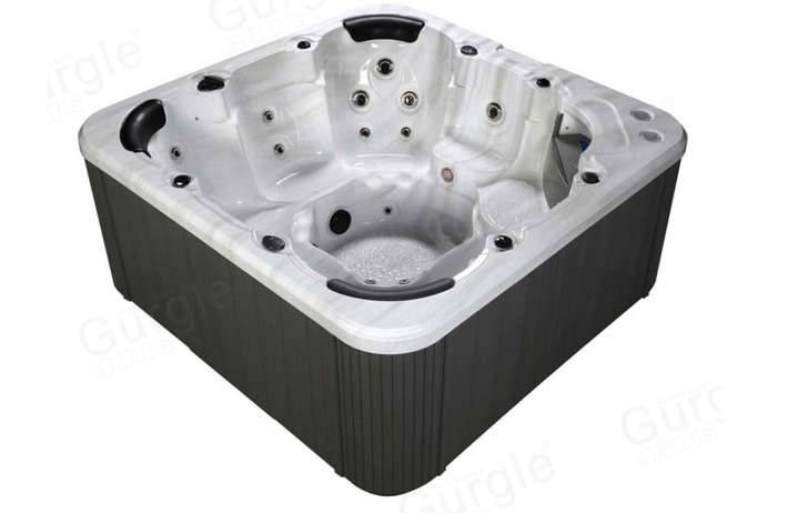 Readymade Jacuzzi 